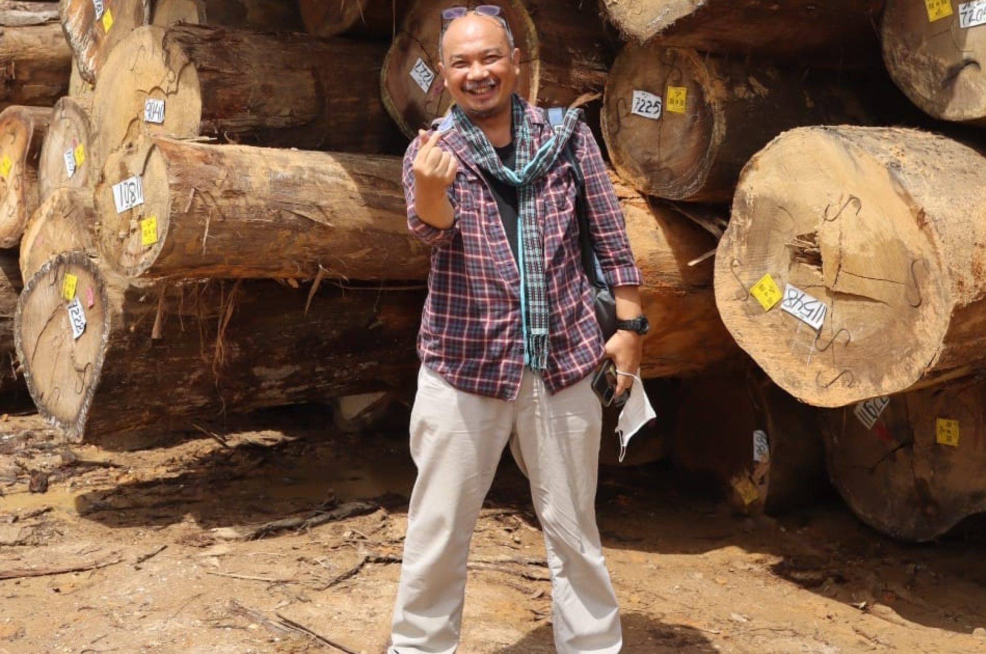 Center - Christian Bob Purba