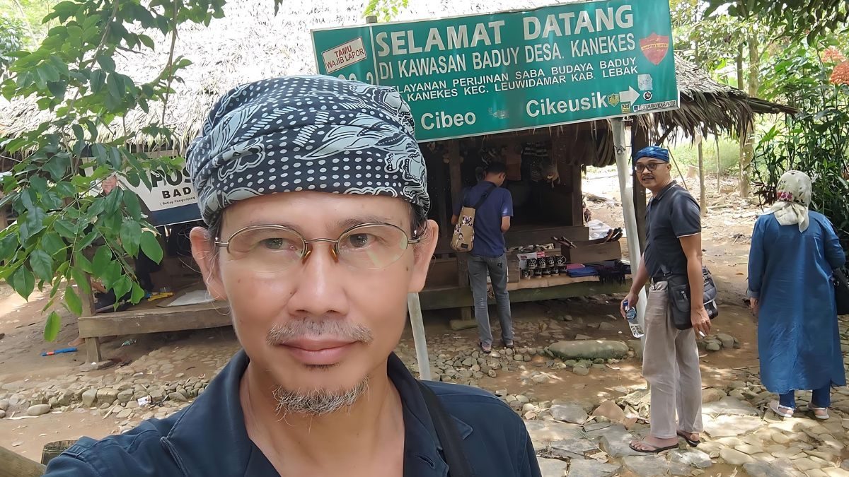 Center - Ramdhana Halim